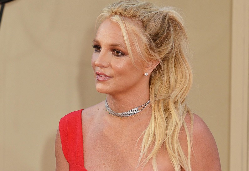 Бритни Спирс легла в рехаб по своей воле