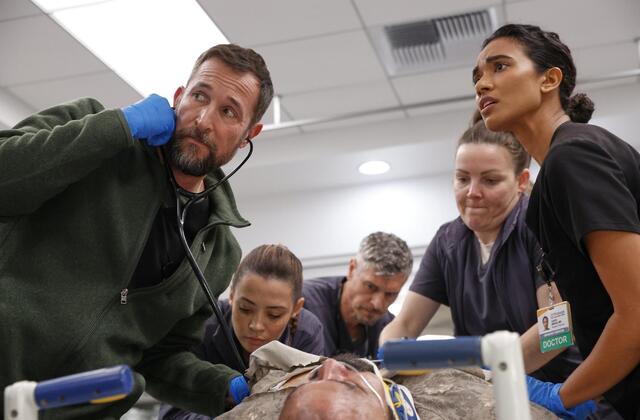 Звезда сериала «Питт» получил звезду на Аллее славы