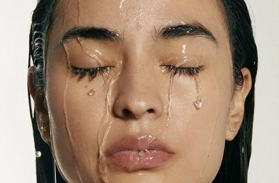 Как сохранить безупречный макияж в жаркую погоду